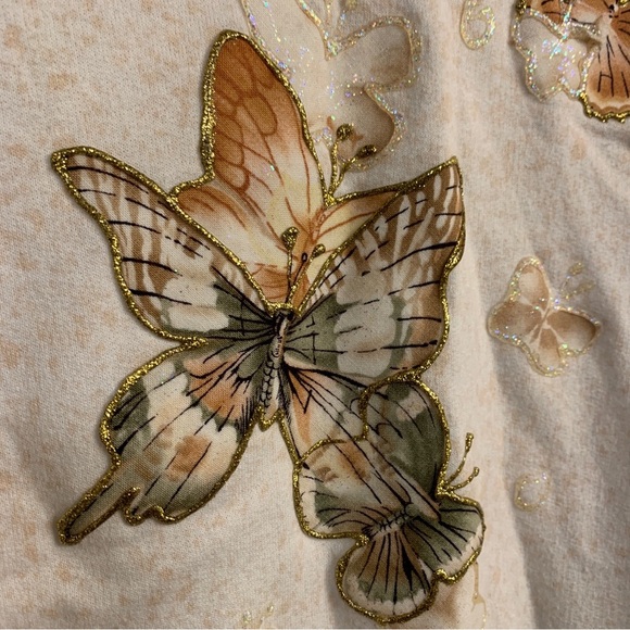 Fruit Of The Loom Sweatshirt Women’s L Cream Long Sleeve Embellished Butterfly - Picture 4 of 7